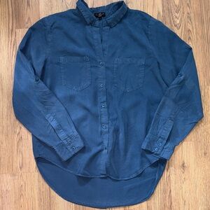 Velvet Heart Blue Button Down Shirt 100% Tencel. High-Low Hem.Chic & Comfortable